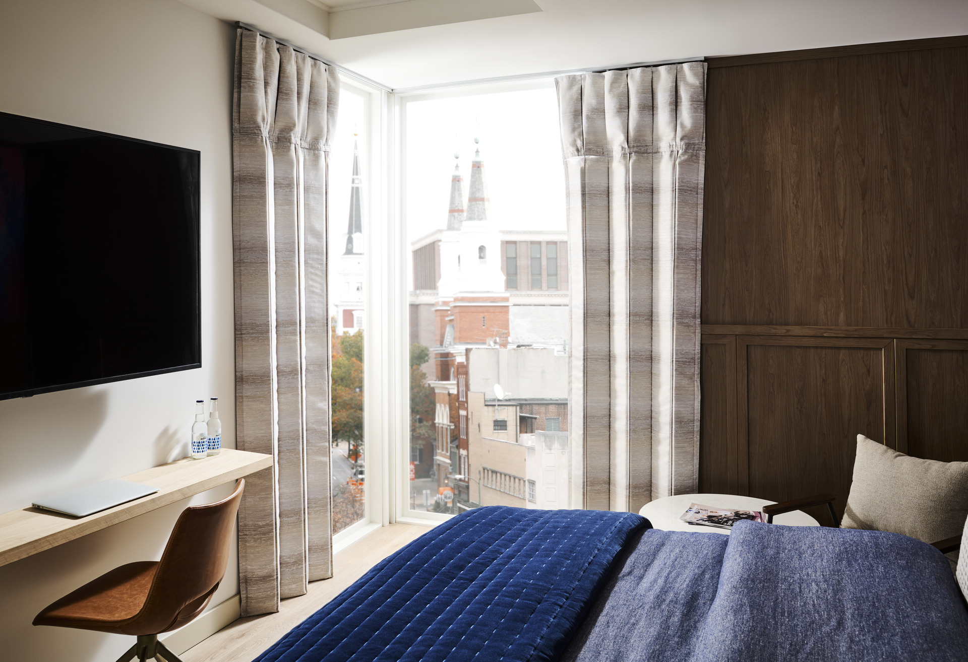 CS_GuestRoom_Mid2.tif