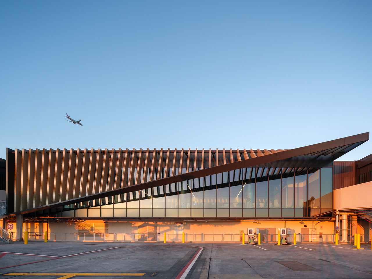  LAX South Concourse Brise Soleil 7