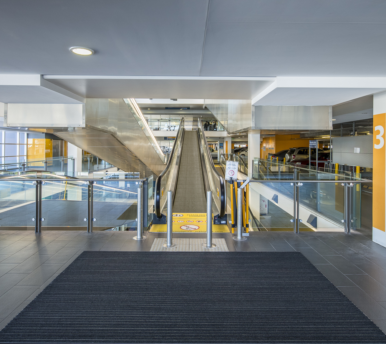 Sydney International Airport 3