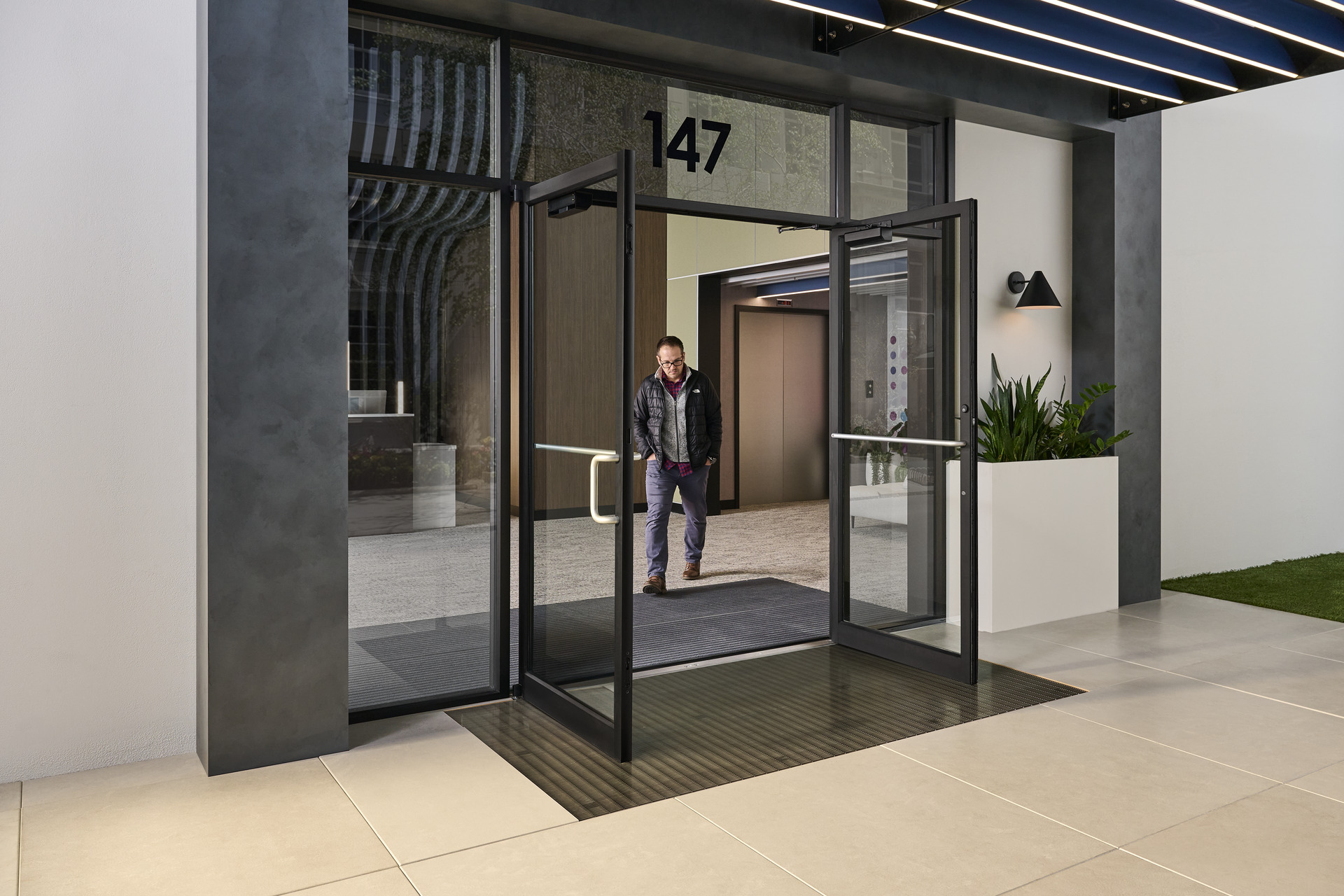 CS_Hospitality_MID1_TALENT.tif